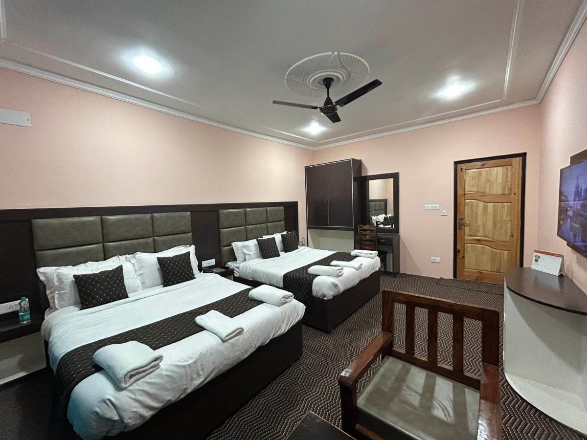 Fair Mount, Airport Road, Humhama Srinagar Hotel Exterior foto