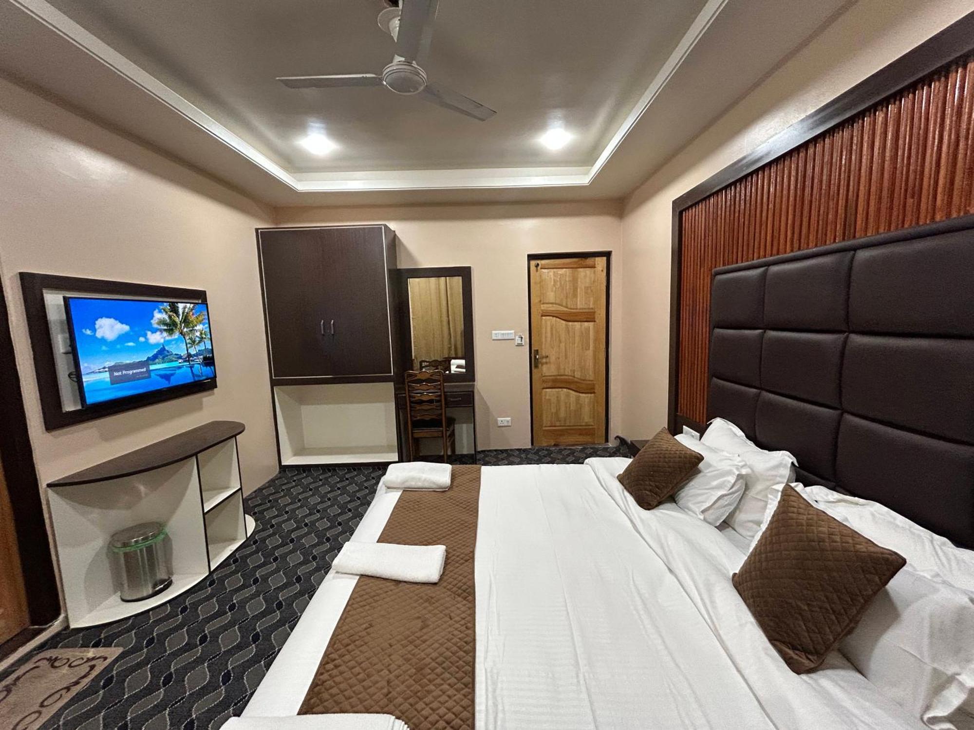 Fair Mount, Airport Road, Humhama Srinagar Hotel Quarto foto
